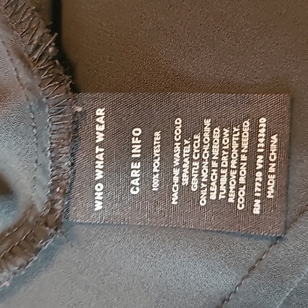 Who What Wear Crossover Blouse - Picture 12 of 12
